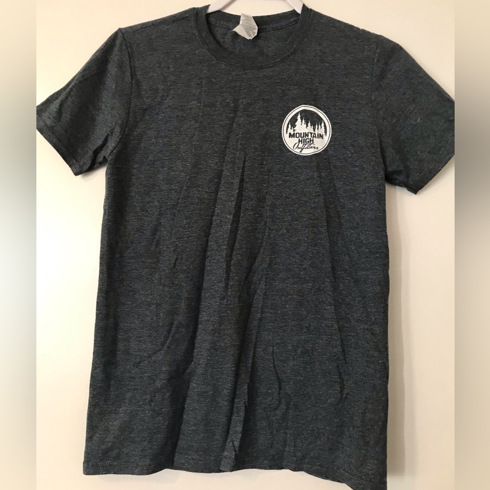 Mountain High Outfitters T-shirt | Unisex Size Small